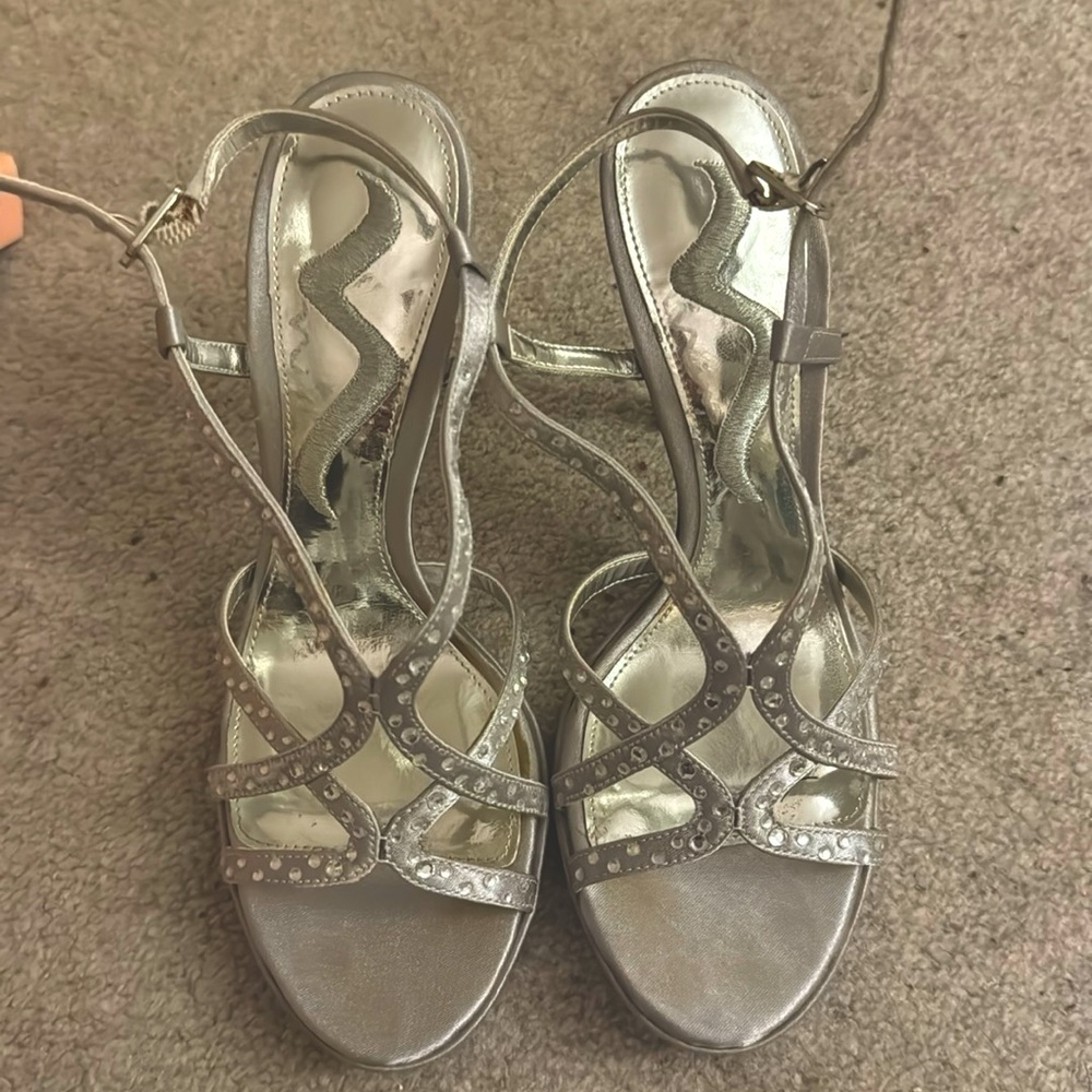 Size 6 | Hardly worn